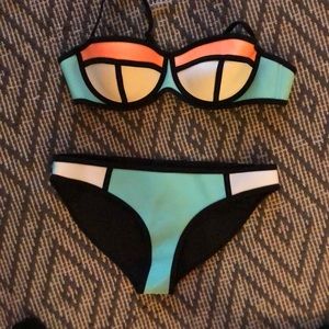 Triangl bikini
